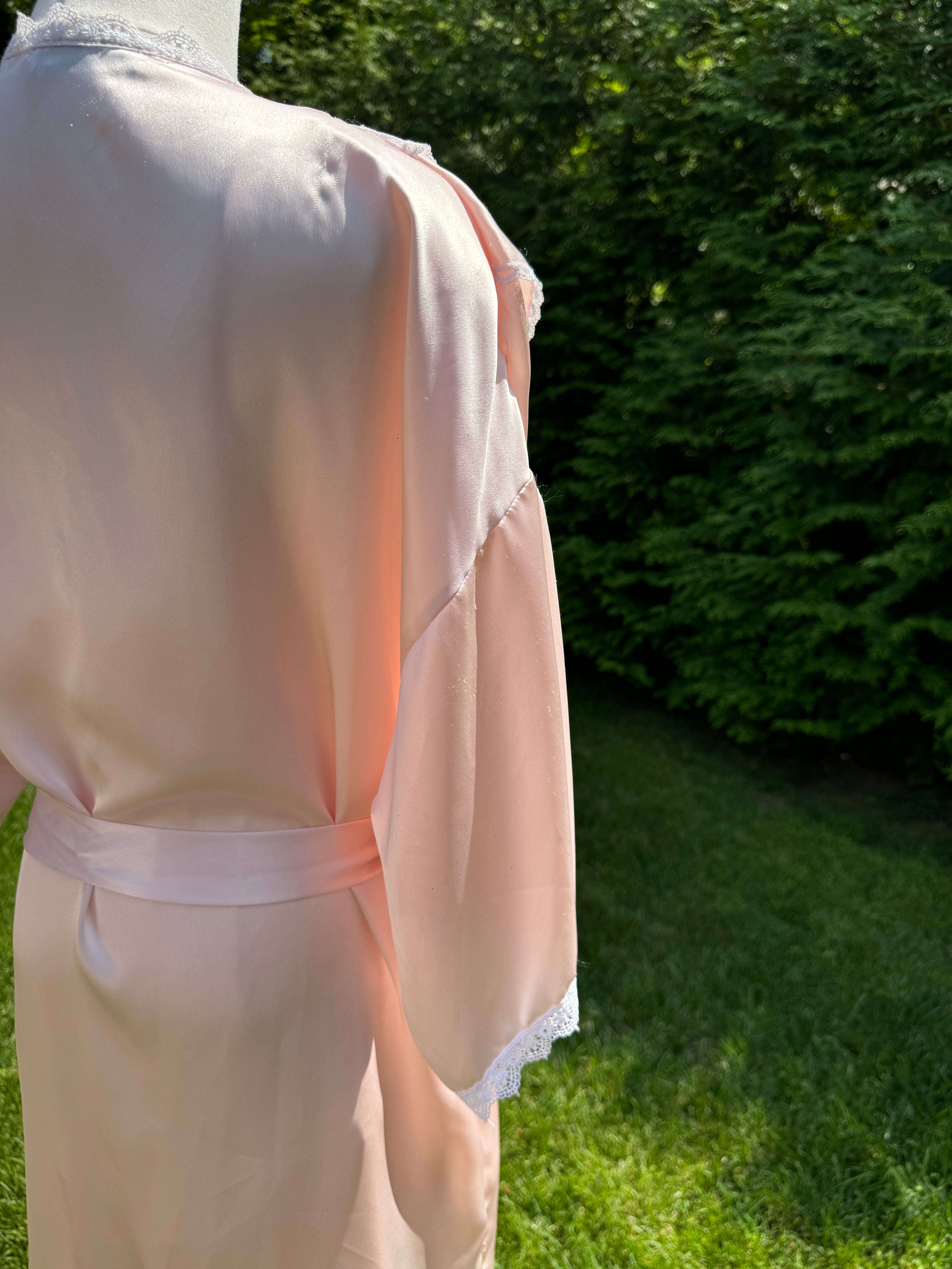 the carole robe