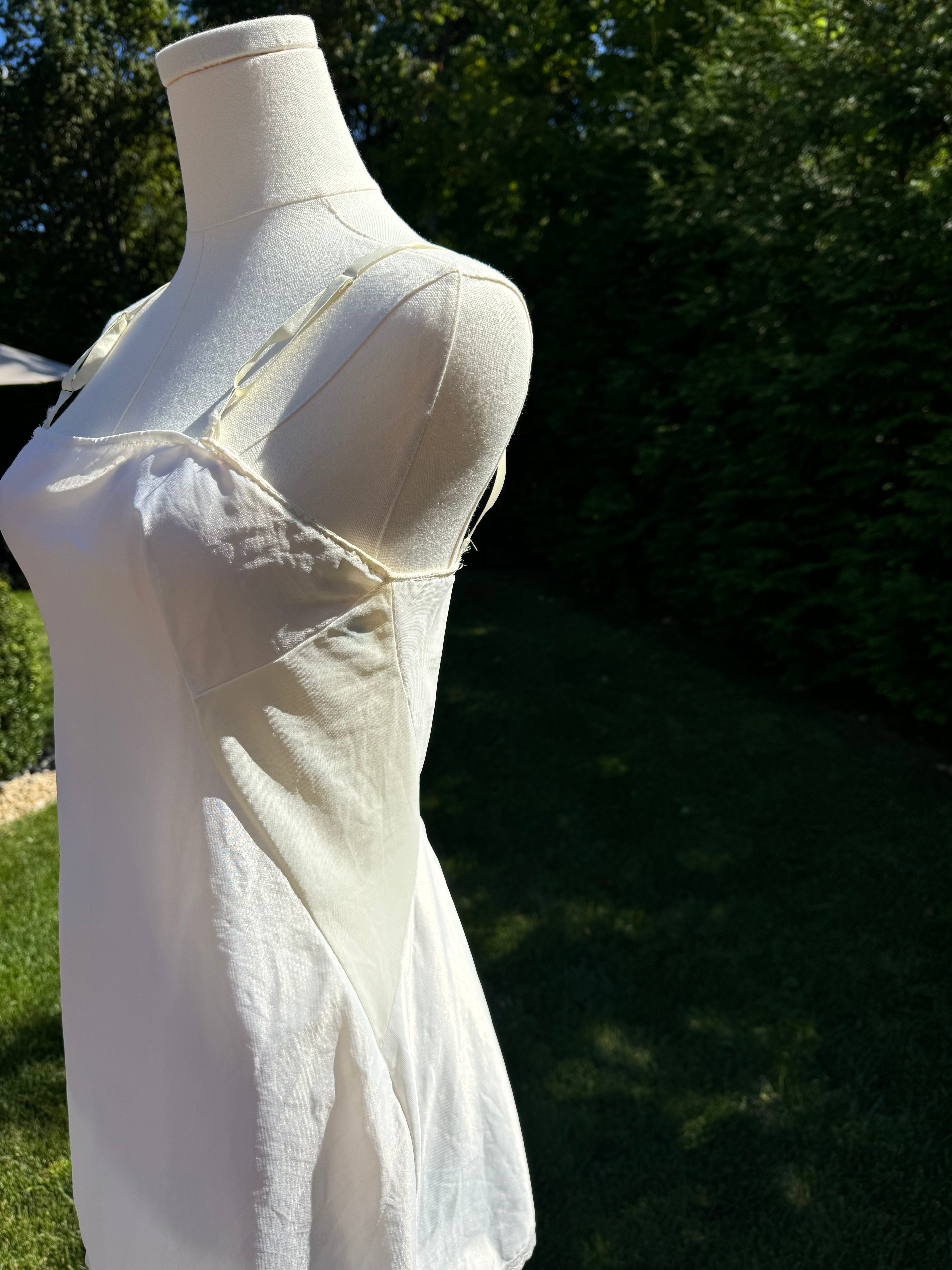 the lola slip
